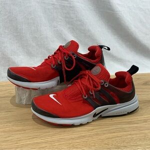 Nike Air Presto Red Grey Athletic Shoes Boy’s Youth Size 4Y